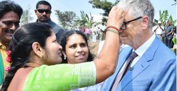 వ్యవసాయ క్షేత్రంలో బిల్గేట్స్