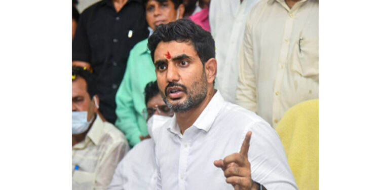 ఓటువేయకపోతే వేటువేయడమే వైసిపి నయా డెమోక్రసీ : నారా లోకేష్