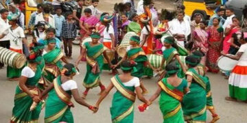 గిరిజనులకు తీరని ద్రోహం