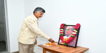 తెలుగువారి సాహసానికి ప్రతీక ప్రకాశం పంతులు