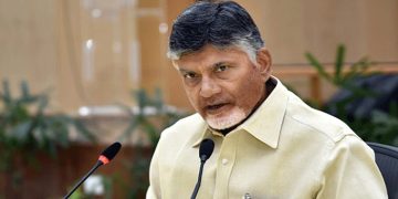 ఇప్పుడెవరిని డిస్మిస్‌ చేయాలి? : చంద్రబాబు