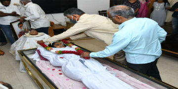 ఎన్టీఆర్‌ చిన్న కుమార్తె ఉమామహేశ్వరి హఠాన్మరణం