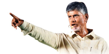 బాధలు చెప్పినా మహిళలను గెంటేస్తారా?