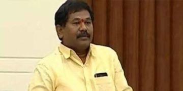 డెంగ్యూ మరణాలు ప్రభుత్వం మరణాలే : డోలా