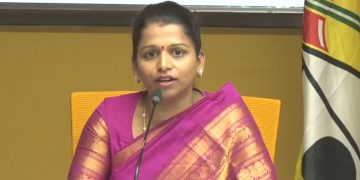 లోకేష్‌ జనం మధ్య తిరిగే నాయకుడు