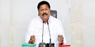 ఖతర్నాక్‌ కారుమూరి