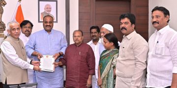 అక్రమ కేసులతో చంద్రబాబును వేధిస్తున్నారు: అచ్చెన్న