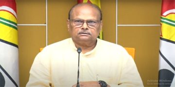 చంద్రబాబును ప్రజల్లోకి వెళ్లకుండా చేయాలన్నదే వైసీపీ కుట్ర : యనమల