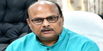 అడ్డూ, అదుపూ లేని జగన్‌ అప్పులు అలమటిస్తున్న పేదలు: యనమల