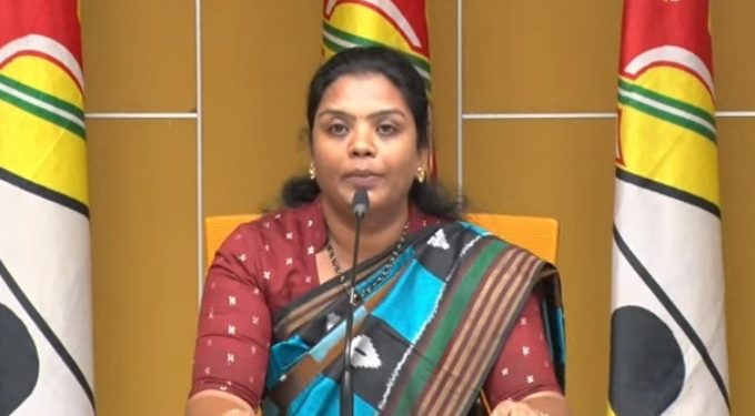 పేదలు సంతోషంగా ఉంటే జగన్‌రెడ్డి చూడలేడు: సౌమ్య