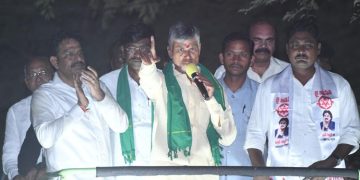 బాధ్యత లేని ప్రభుత్వం ఇది తుఫాన్‌ నష్టంపై కేంద్రానికి నేనే లేఖరాస్తా: చంద్రబాబు