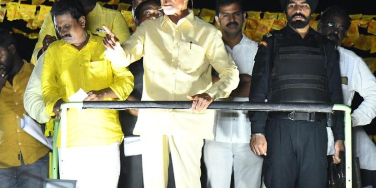 వైసీపీ మునిగిపోయే నావ..ఎవరూ కాపాడలేరు