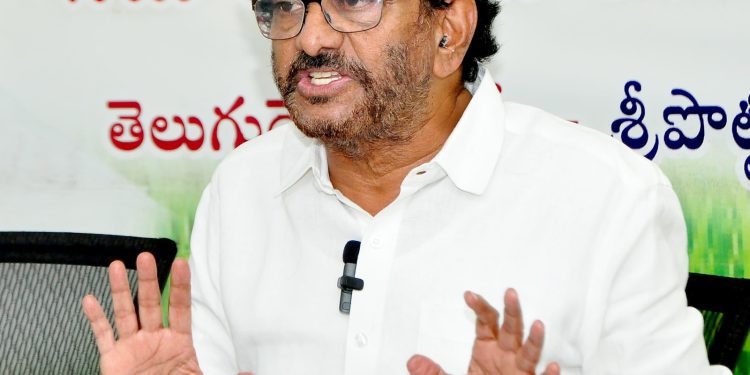 తరలిపోనున్న కంటైనర్ టెర్మినల్