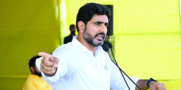 రోజుకో మోసం.. పూటకో అబద్ధం