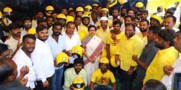 టీడీపీ హయాంలోనే మహిళకు మకుటం