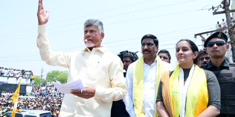 జగన్‌ పెత్తందారీ వికృత క్రీడ!