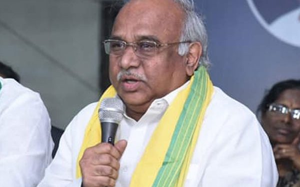 లోకేష్‌ ఫోన్‌ను ట్యాప్‌ చేస్తున్నారు