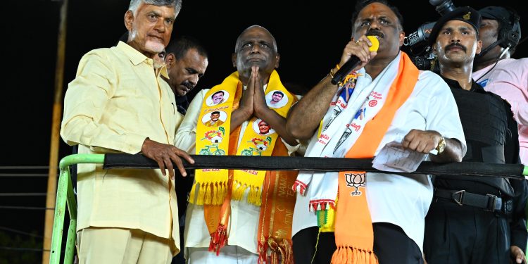 జగన్‌ ఐదేళ్ల పాలనలో..బాగుపడిరది ఐదుగురే!