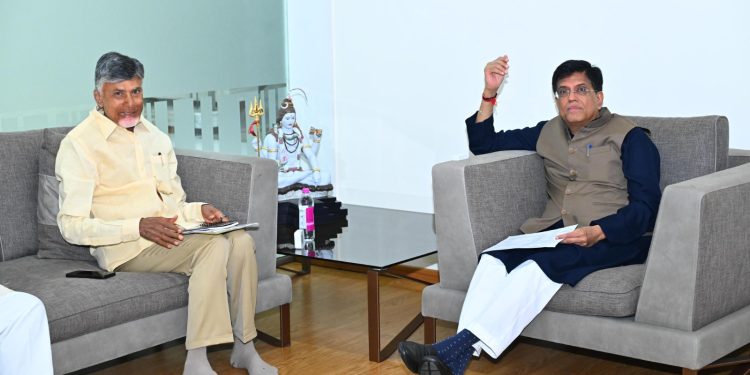 జగన్ స్వార్థ్ధ ప్రయోజనాలే చూసుకున్నారు