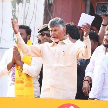 ల్యాండ్‌ టైట్లింగ్‌ యాక్ట్‌ రద్దు చేస్తా