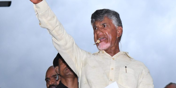 ఓటేస్తే.. కాటేస్తాడు!