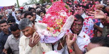 అక్షర సూరీడుకి అంతిమ వీడ్కోలు