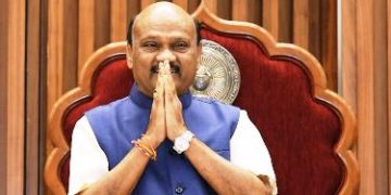 నా రాజకీయ జీవితంలో ఇలాంటి నేతను చూడలేదు