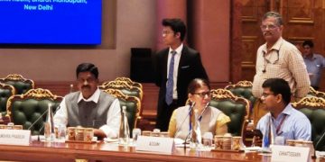 ఆర్థికంగా తోడ్పాటు ఇవ్వాలి