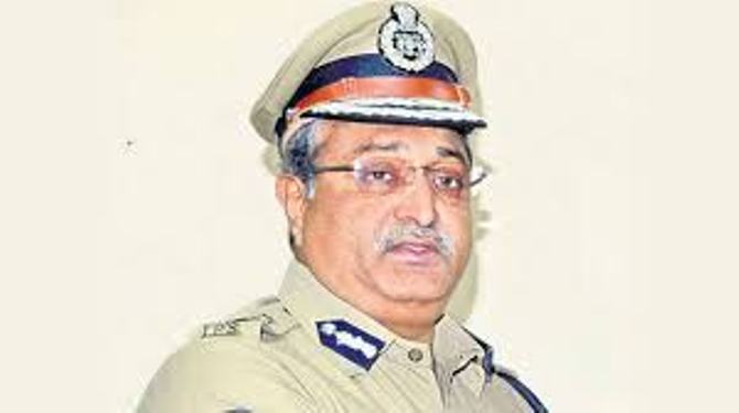 ఏబీవీకి హైకోర్టులో ఊరట