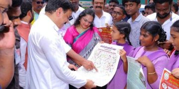 రేషన్‌ బియ్యం దందాలో ఐదుగురు ఐపీఎస్‌లు