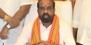 గత ప్రభుత్వ నిర్వాకంతో పునాదుల్లోనే వైద్య కళాశాలలు