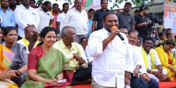 గెలుపు ఫలాలను ప్రజలకు అందించాలి