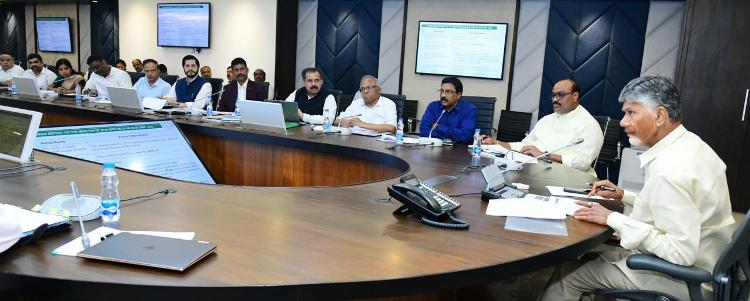 రైతులకు విత్తనాల కొరత రావొద్దు