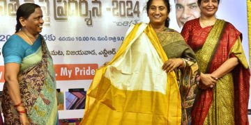 అన్ని జిల్లాల్లోనూ చేనేత ఎగ్జిబిషన్లు