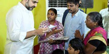 ఉపాధి కల్పించి ఆదుకోండి!