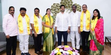 టీడీపీలోకి ఏలూరు మేయర్‌ నూర్జహాన్‌ దంపతులు