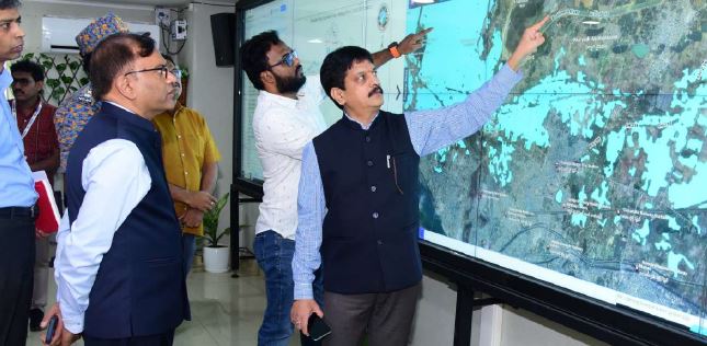 కదిలిన కేంద్రబృందం