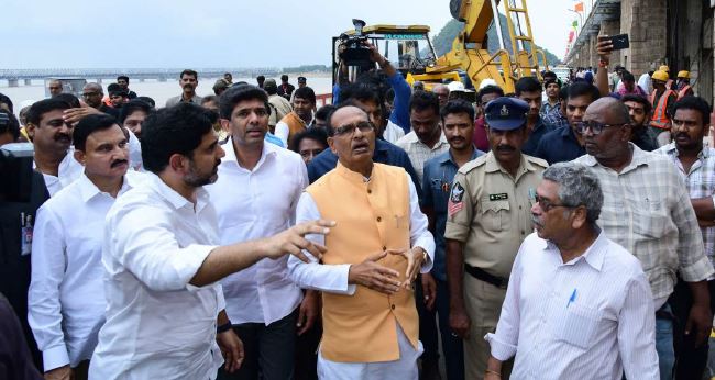 తీవ్రంగా నష్టపోయాం