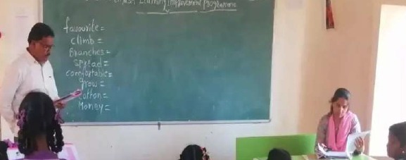 మంత్రి లోకేష్ చొరవ పాఠశాలలకు వీడిన నిధుల గ్రహణం