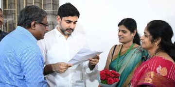 సమస్యలు తీర్చి సాయం చేయండి