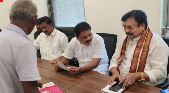 టీడీపీ సానుభూతిపరులపై అక్రమ కేసులు, రౌడీషీట్లు