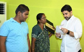 వ్యవసాయానికి విద్యుత్ కనెక్షన్లో ఏఈ తాత్సారం