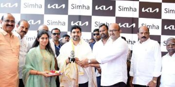 టీసీఎస్‌ను ఆయనే తీసుకొచ్చినట్లు..జగన్‌కు ఆత్మ చెప్పిందేమో!