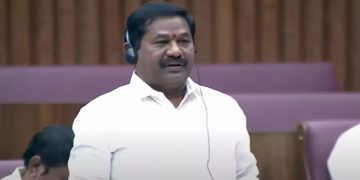 వాలంటీర్లను మోసం చేసింది జగనే..