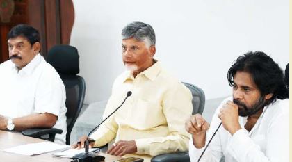 ప్రజల్లో ఉండండి..ప్రజలతోనే ఉండండి!