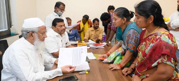 వైసీపీ నేతల భూ కబ్జాలు, అక్రమాలపై ఫిర్యాదులు