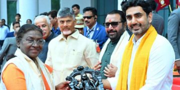 మంగళగిరి చేనేతకు..బ్రాండ్‌ అంబాసిడర్‌ మంత్రి లోకేష్‌