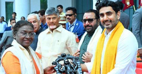 మంగళగిరి చేనేతకు..బ్రాండ్ అంబాసిడర్ మంత్రి లోకేష్