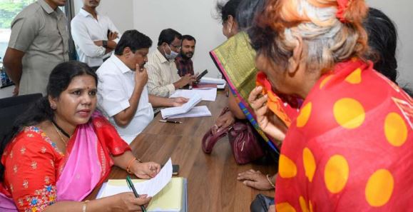 పులిచింతల ముంపు పరిహారం నొక్కేశారు..