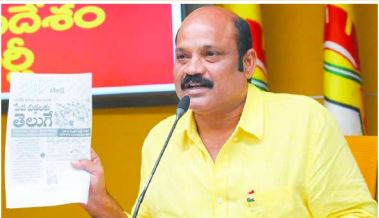 నవరత్నాల పేరుతో ప్రజలను మోసగించలేదా?